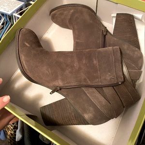 Grayish Brown heeled booties - GREAT for fall!